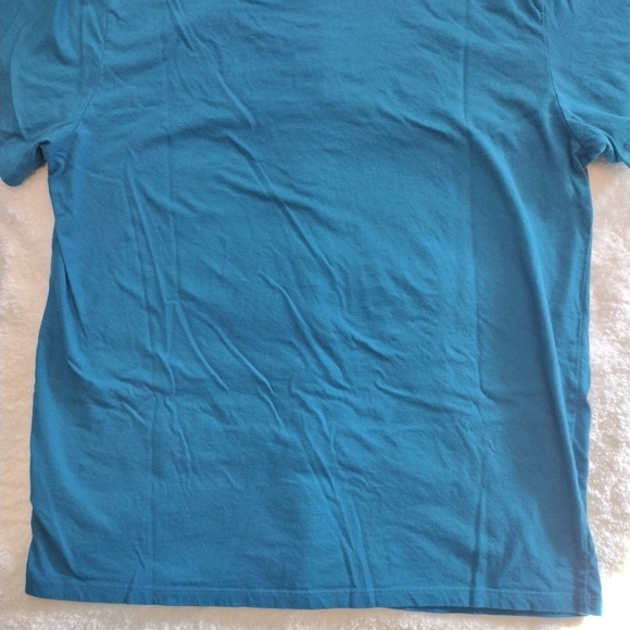 Guess - 3D Logo Short Sleeves Tee - Picture 10 of 14